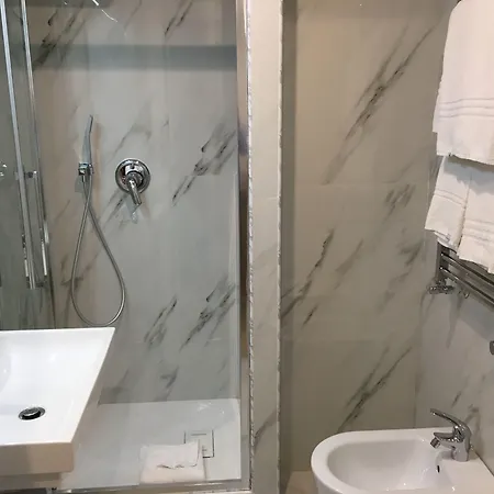 Affreschi A San Pietro 4*