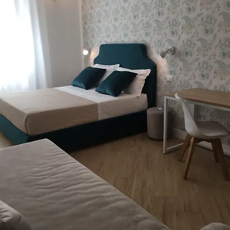 Affreschi A San Pietro 4* Рим