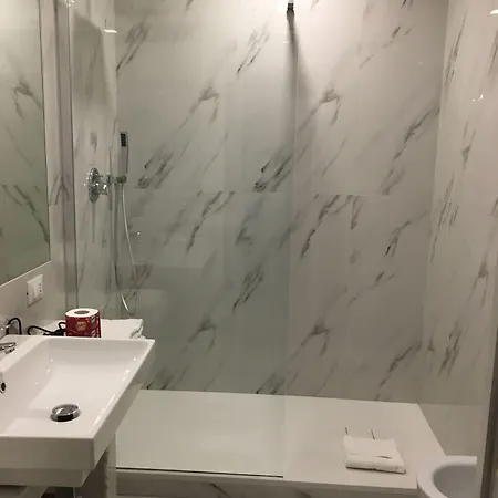 Affreschi A San Pietro 4* Рим