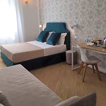 Affreschi A San Pietro 4*