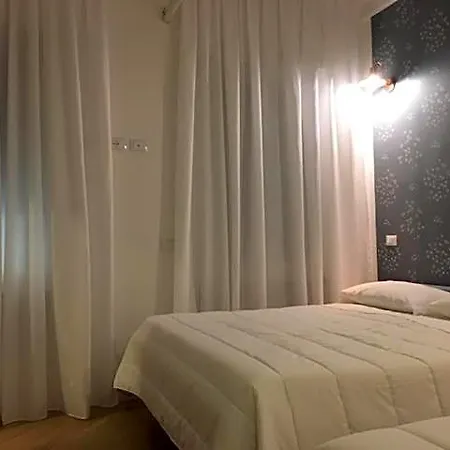 Affreschi A San Pietro 4*