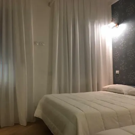 Bed & Breakfast Affreschi A San Pietro Rome
